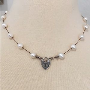 Handmade Silver & Freshwater pearl necklace❤️